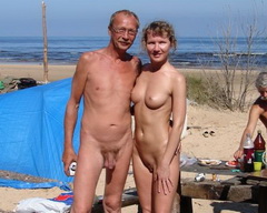 nackt am Strand